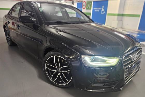 AUDI A4 2.0 TFSI ATTRACTION 180CV GASOLINA 4P MULTITRONIC AUDI A4 2.0 TFSI ATTRACTION 180CV GASOLINA 4P MULTITRONIC